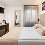 Du Hotel Locarno
