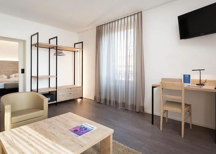 Готель Du Локарно