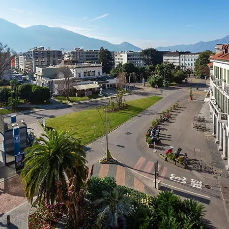 Du Hotel Locarno