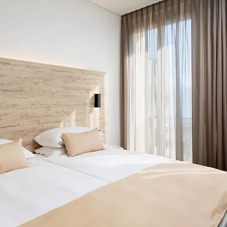 Hotel Du 3*